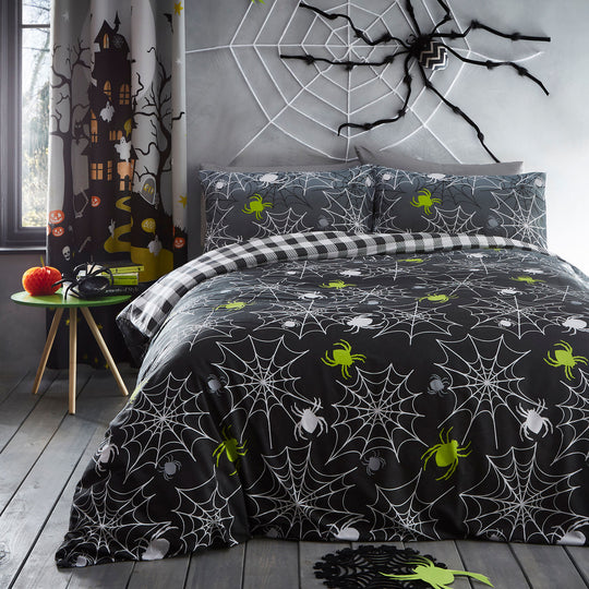Spiders Halloween Duvet Cover Set in Grey