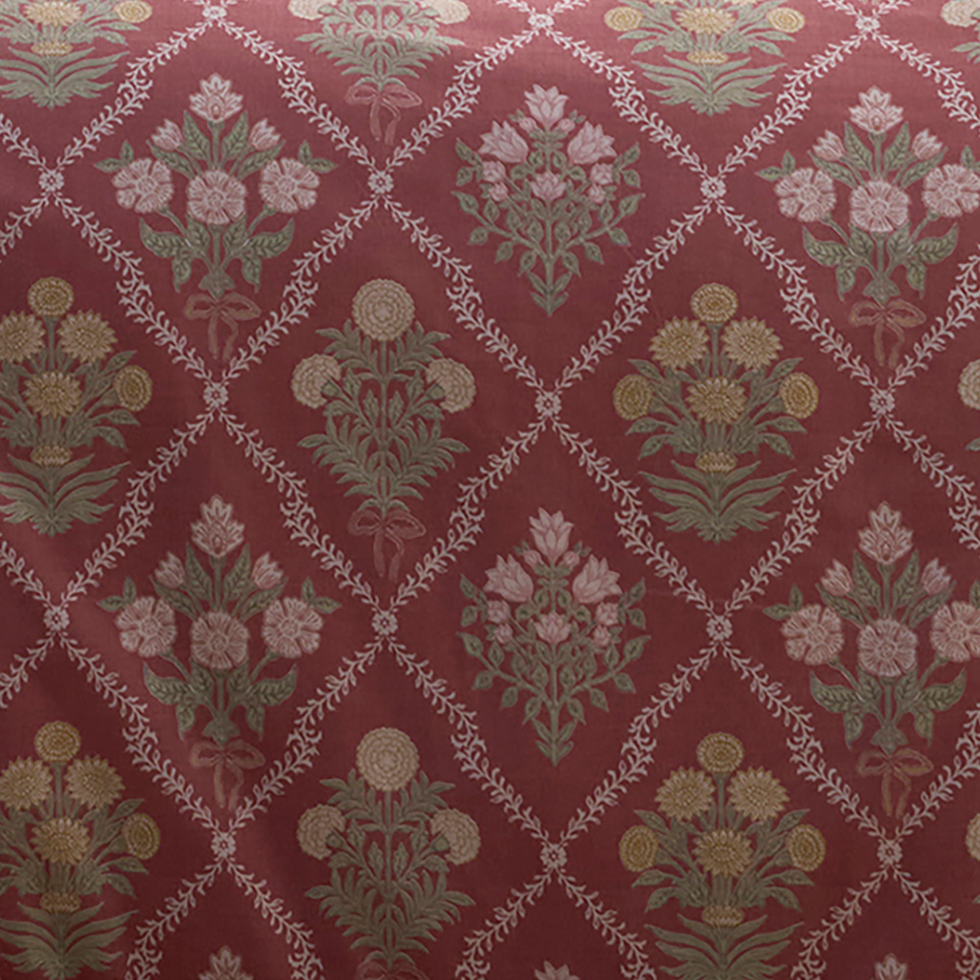 Aurelia Duvet Cover Set in Pink