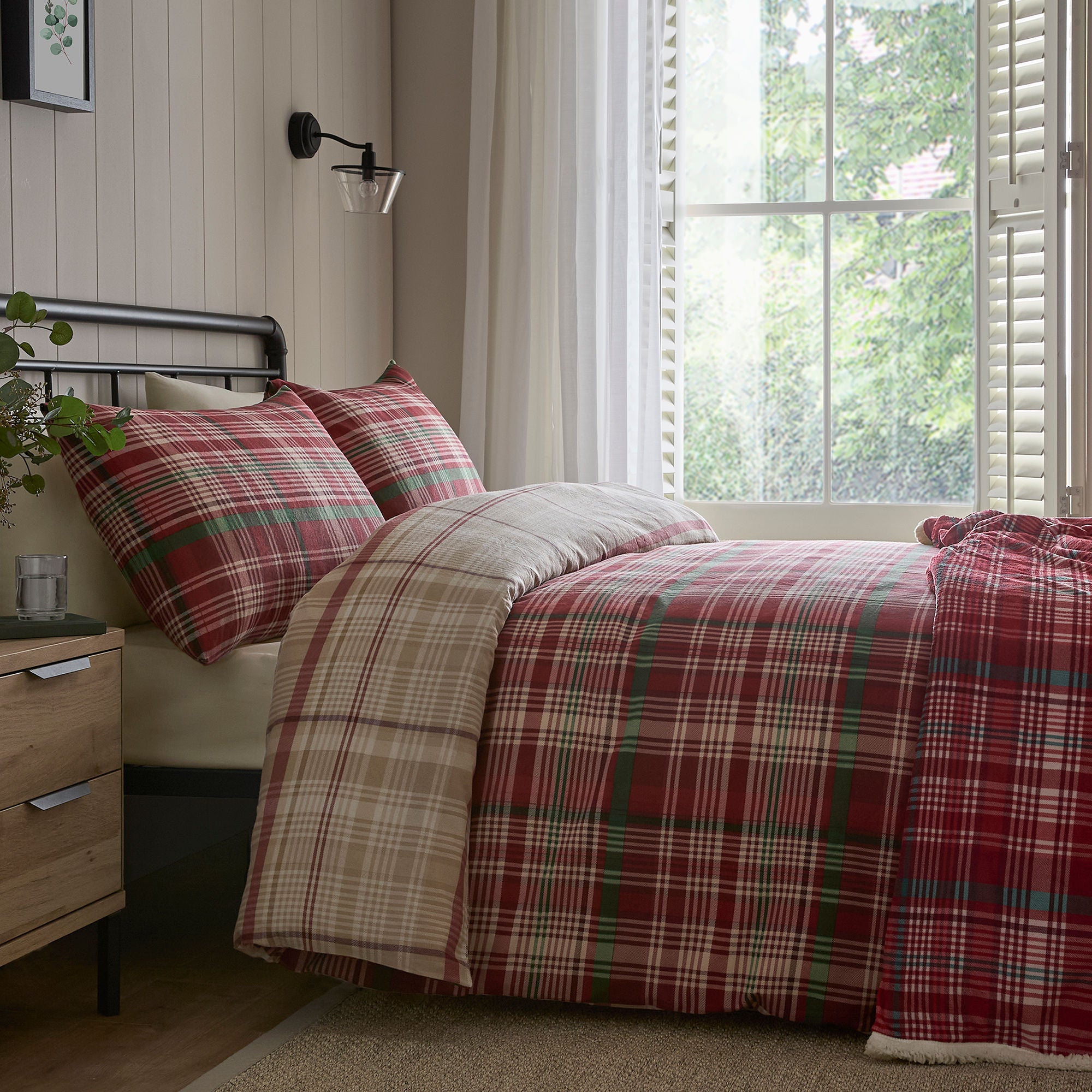 Bennet Check Duvet Cover Set in Red - Duvet Cover Set - D & D Lodge