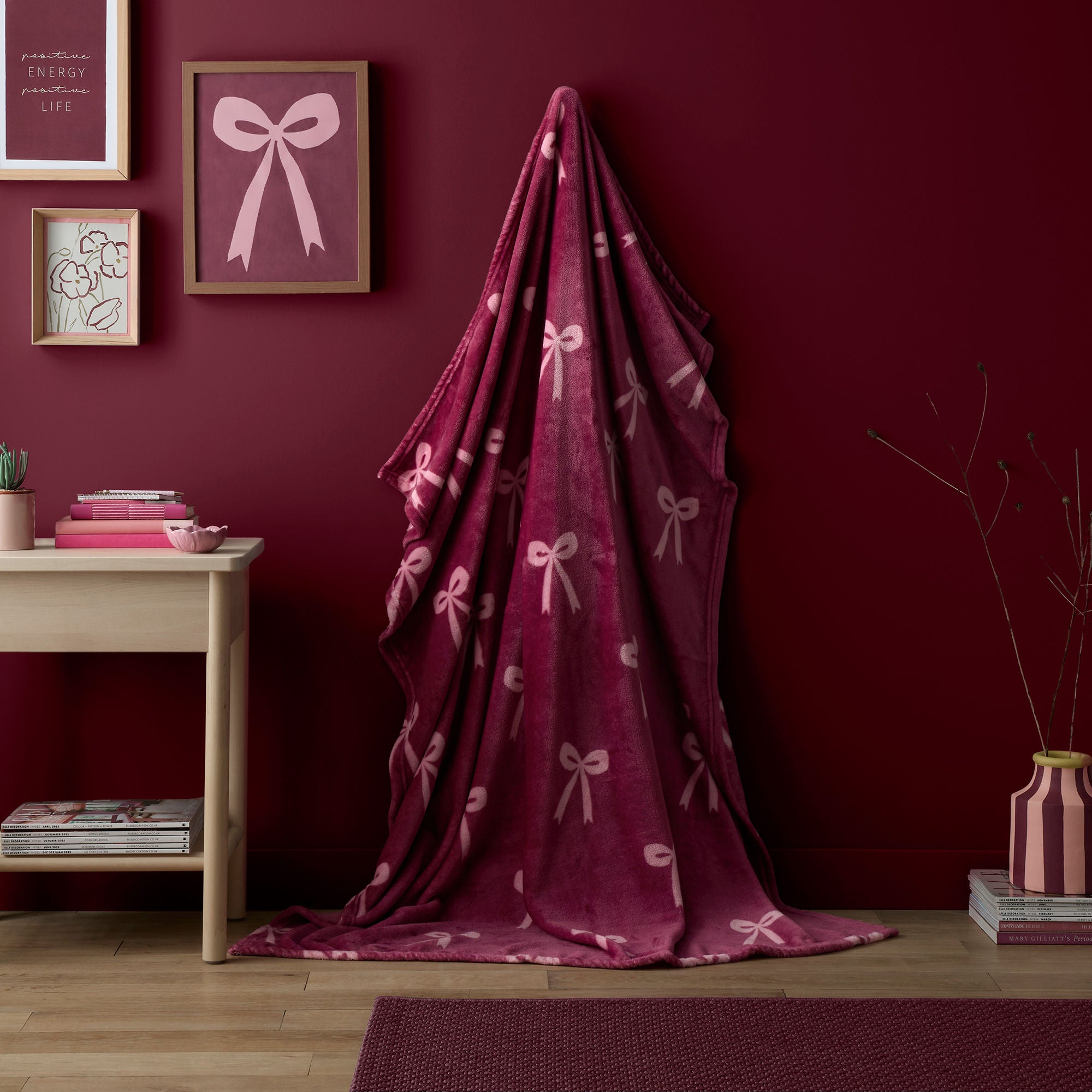 Bows Throw in Berry 120 x 150cm - Throw - Fusion Snug