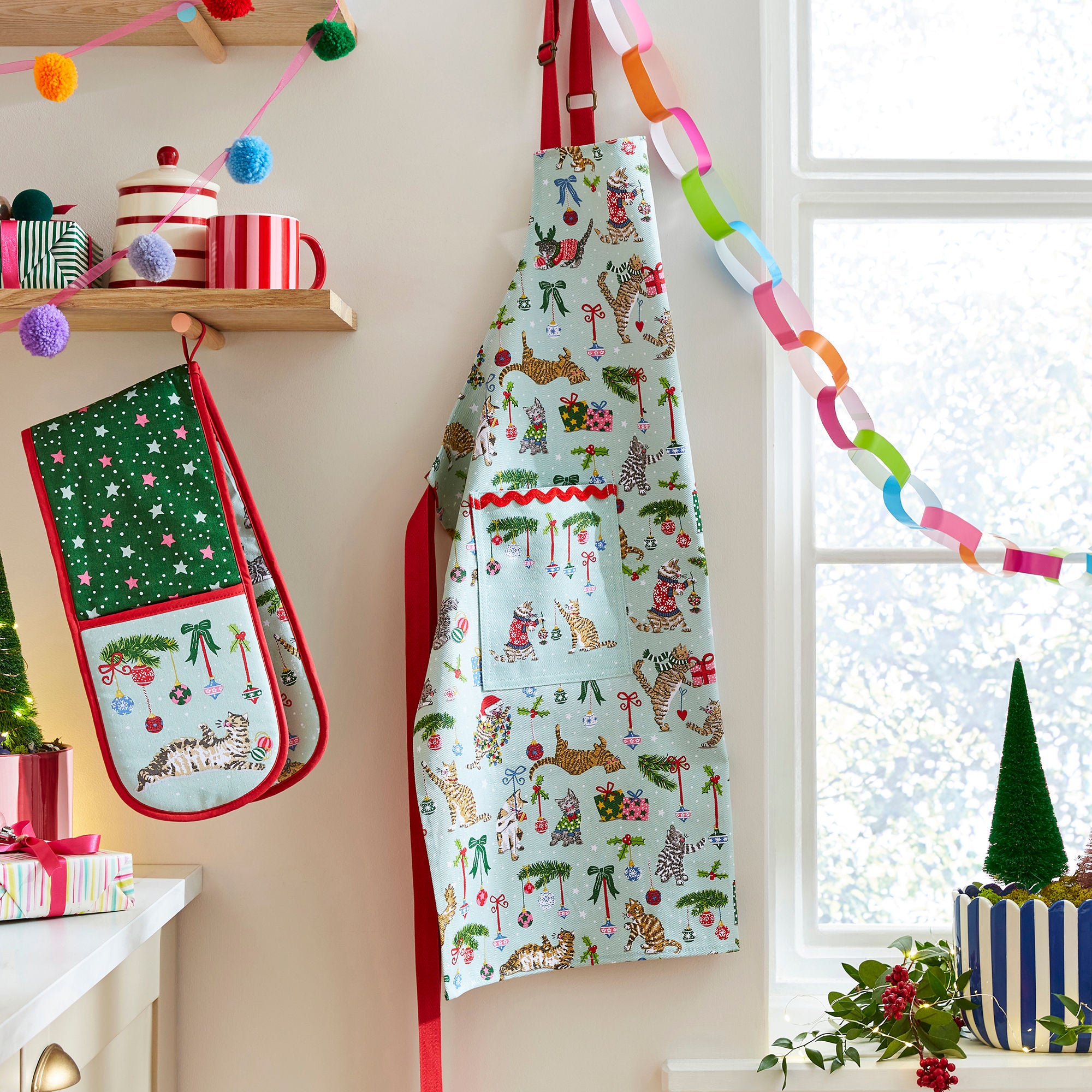 Christmas Cats Double Oven Glove in Seafoam - Double Oven Glove - Ulster Weavers