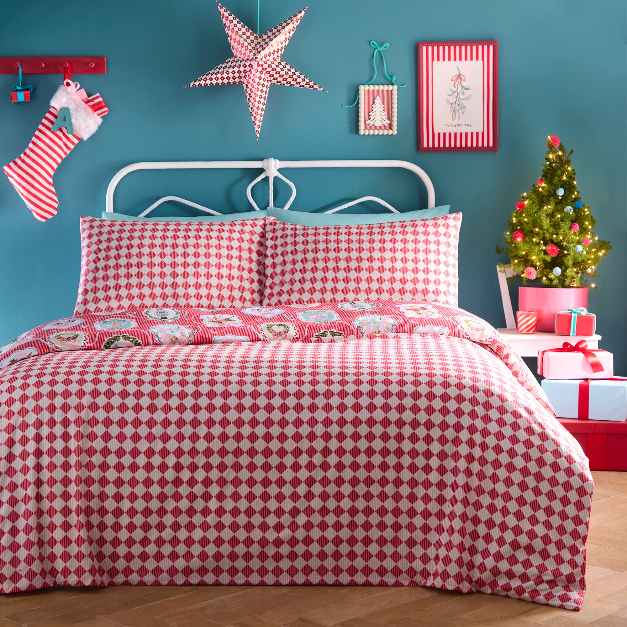 Christmas Vintage Frames Duvet Cover Set in Red - Duvet Cover Set - Fusion