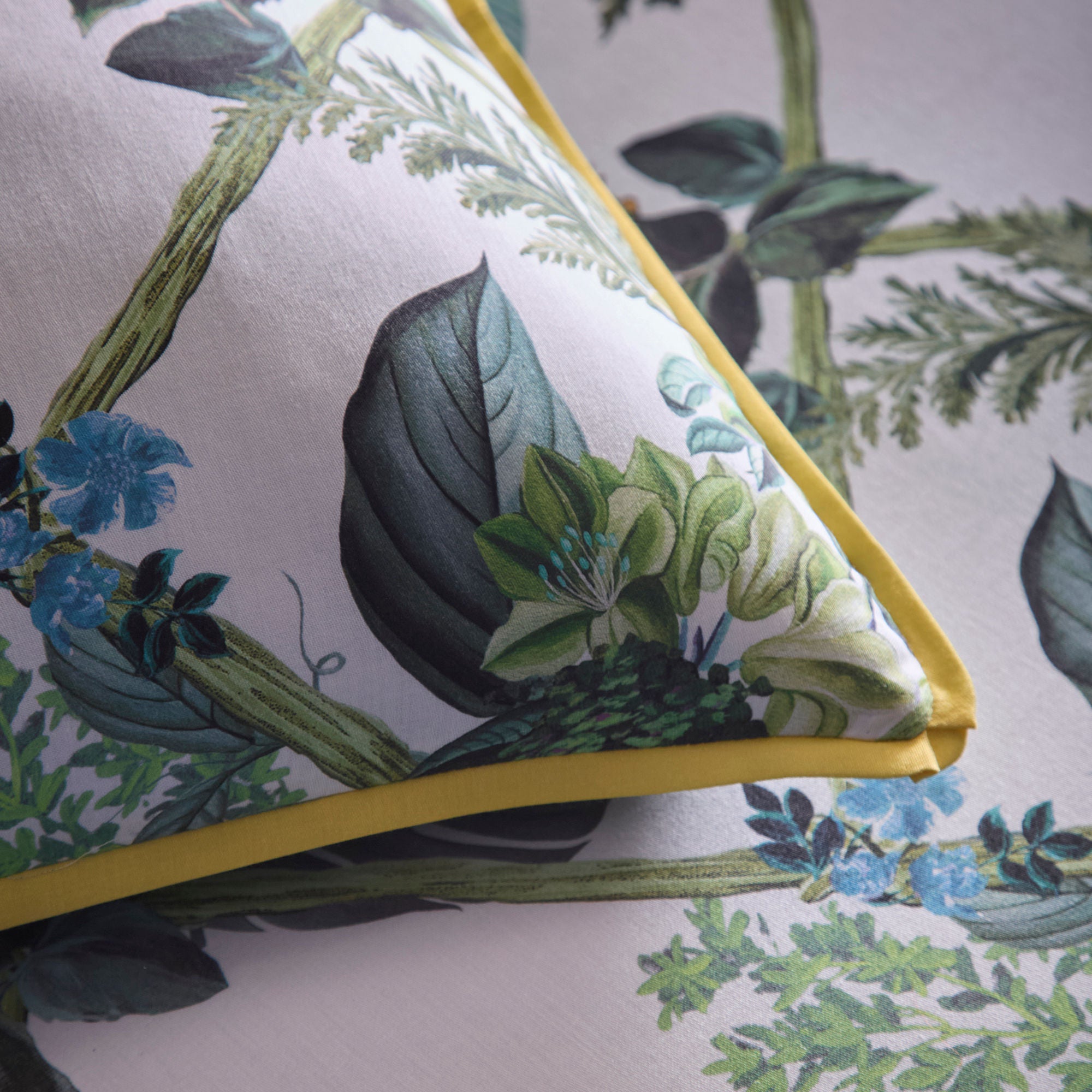 Cotswold Fantasia Duvet Cover Set in Green - Duvet Cover Set - Laurence Llewelyn-Bowen