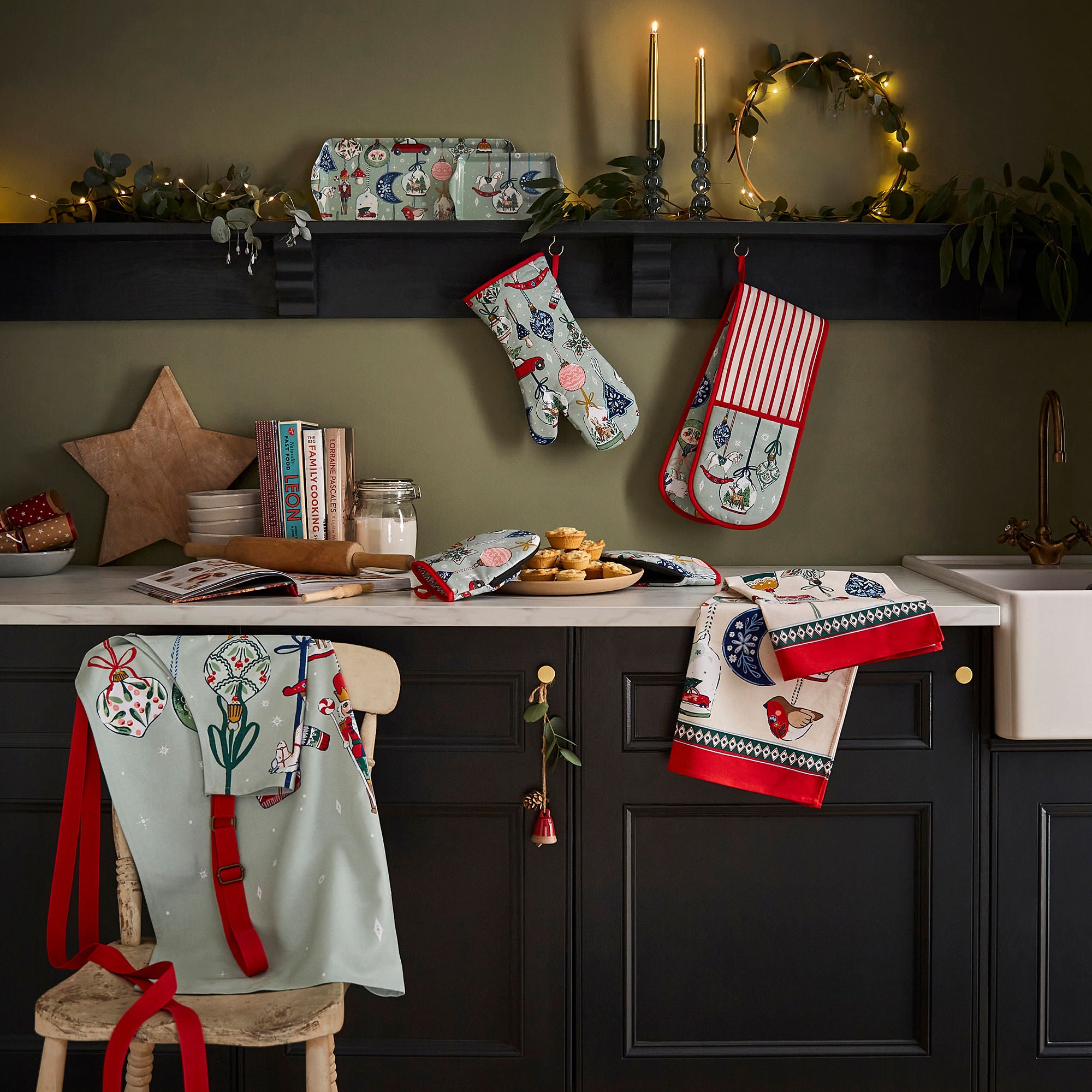 Ulster Weavers Christmas Ornaments Microwave Mitts - Pair One Size in Multi - Micro Mitts - Ulster Weavers