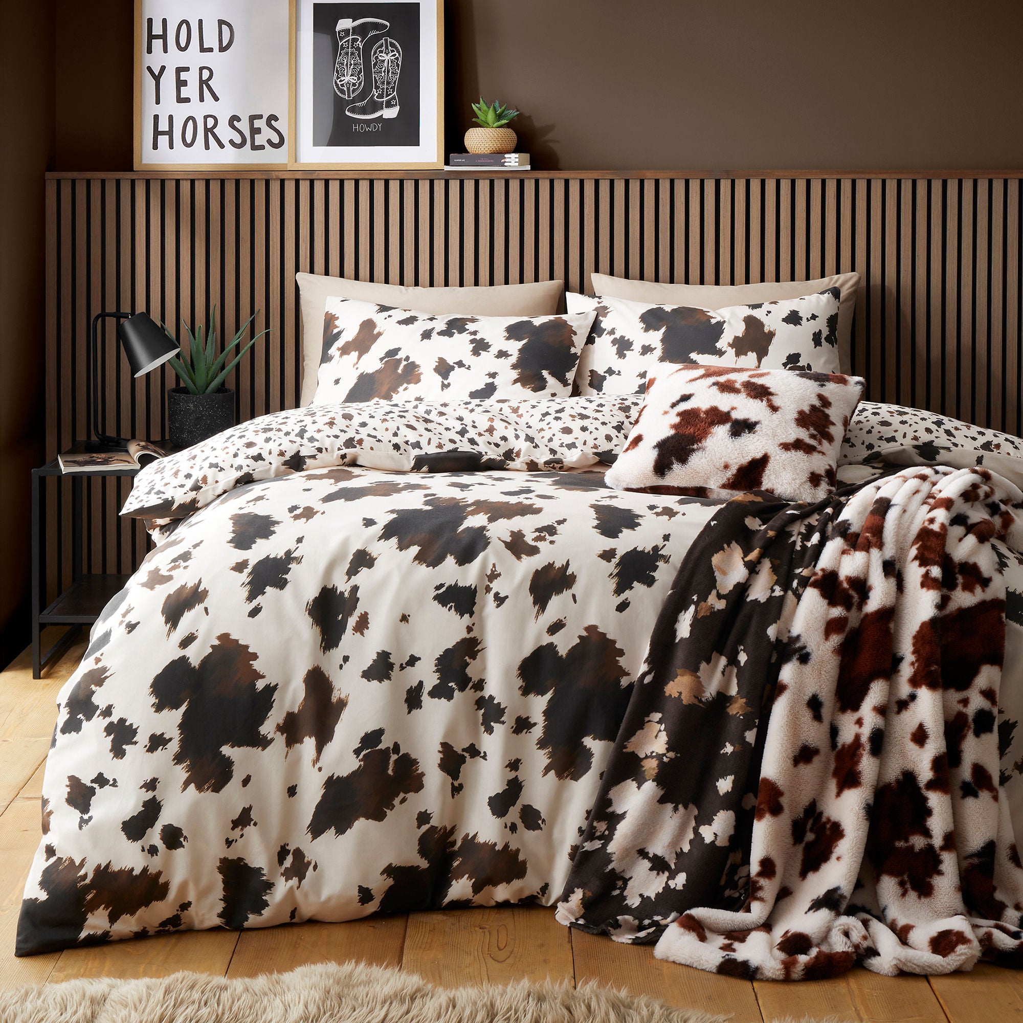 Cow Print Fleece Throw in Chocolate 120 x 150cm
