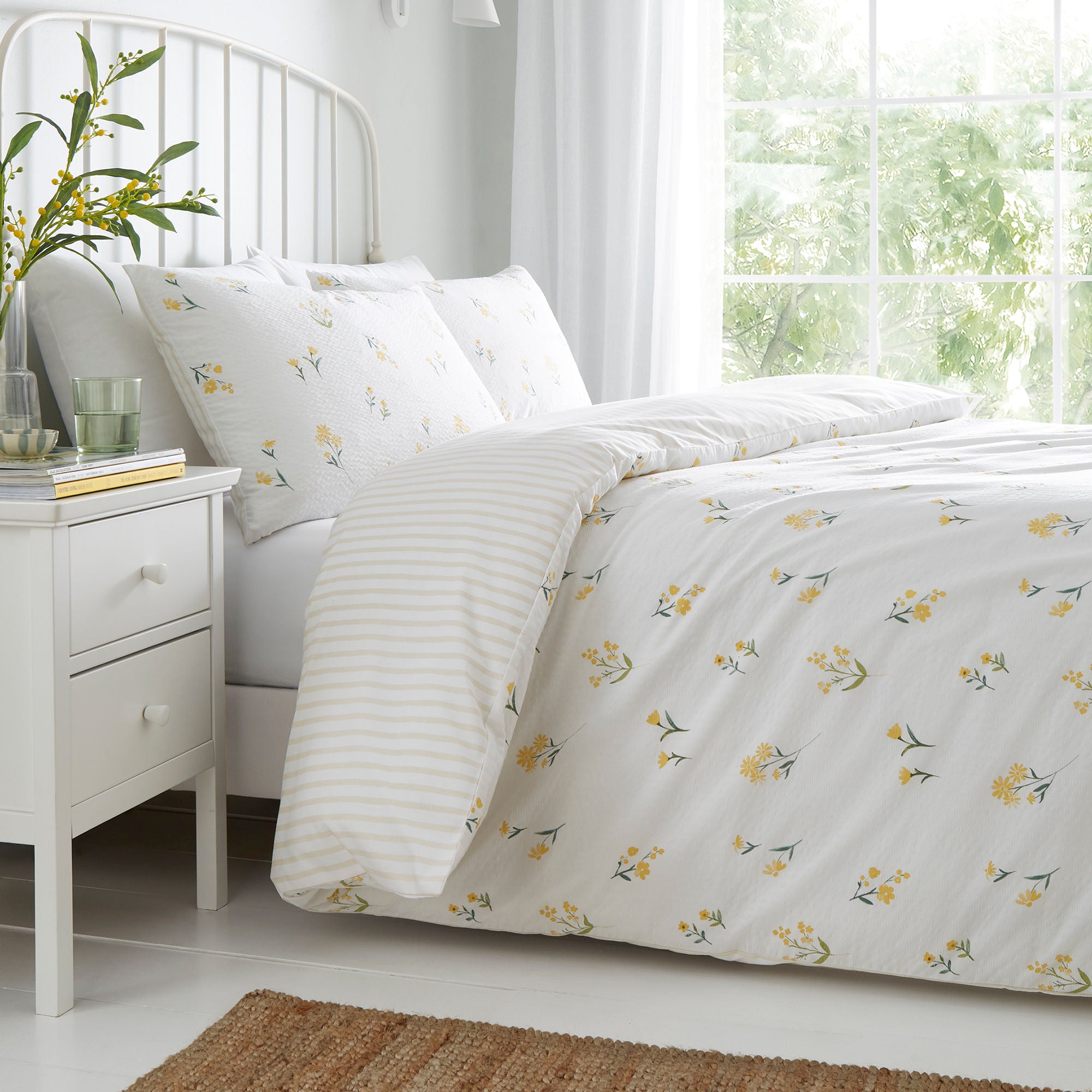 Ditsy Floral Seersucker Duvet Cover Set in Yellow - Duvet Cover Set - Dreams & Drapes