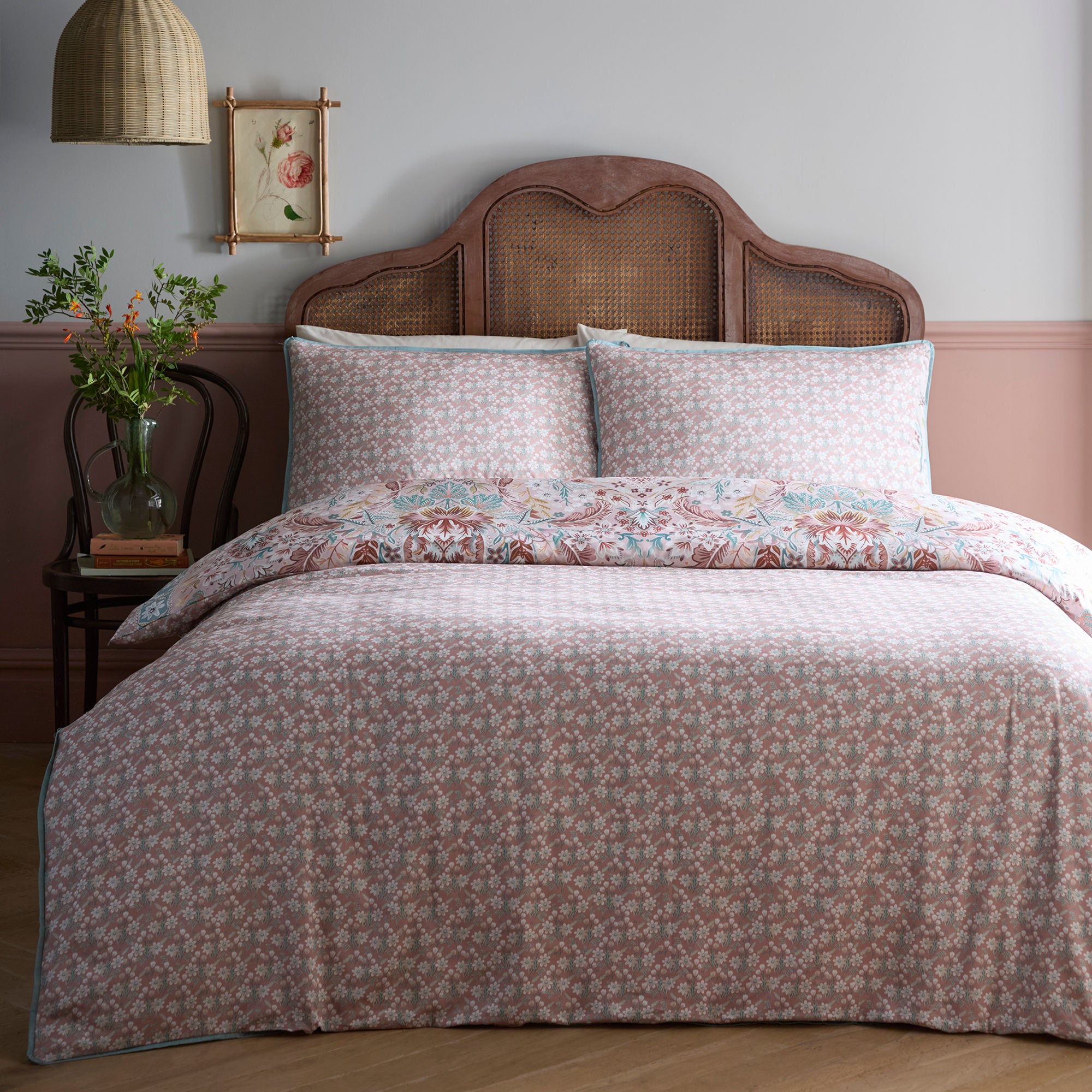 Floral Damask Duvet Cover Set in Multi - Duvet Cover Set - Appletree