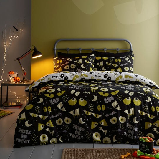Halloween Trick or Treat Duvet Cover Set in Black