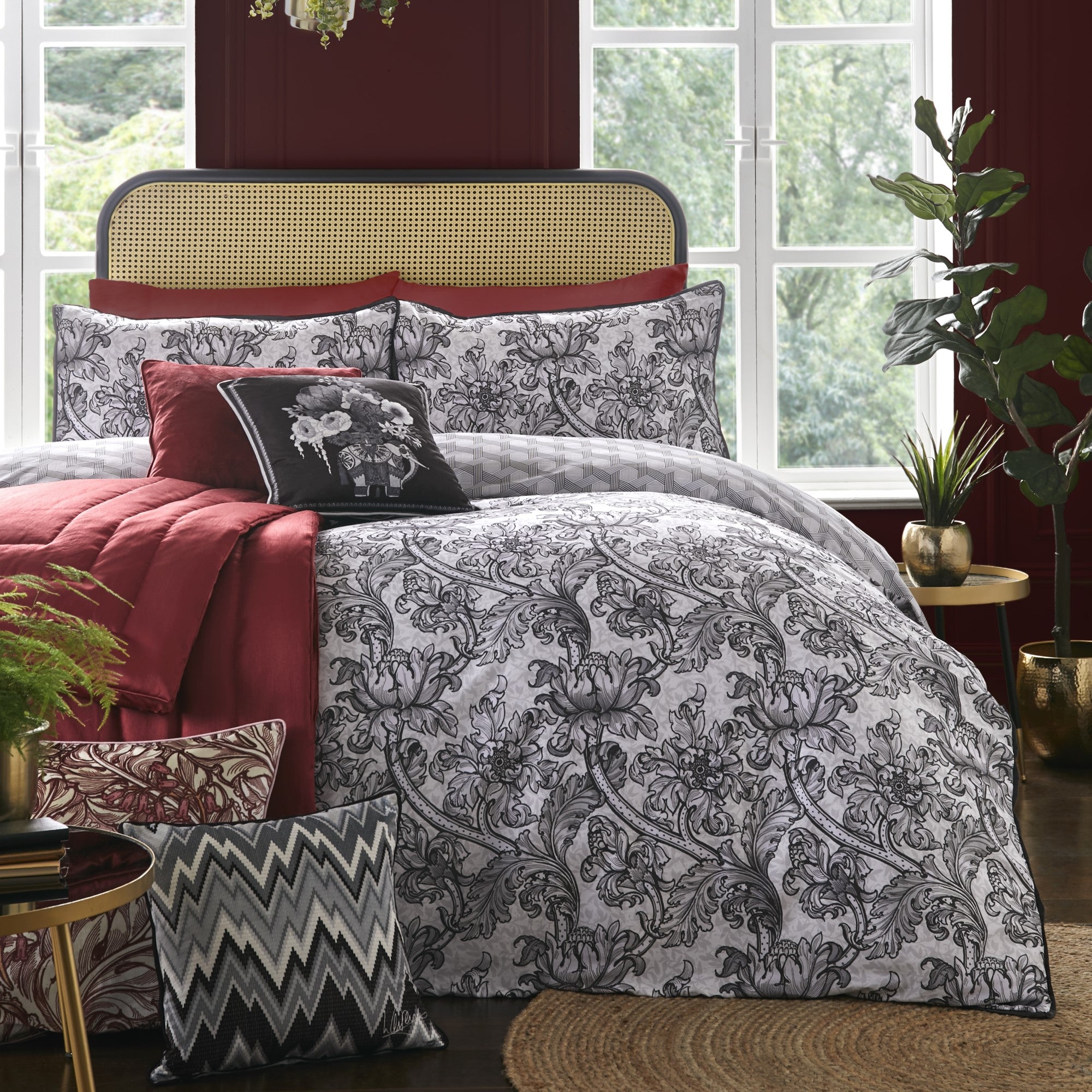 Heart of The Home Duvet Cover Set by Laurence Llewelyn-Bowen in Black - Duvet Cover Set - Laurence Llewelyn-Bowen
