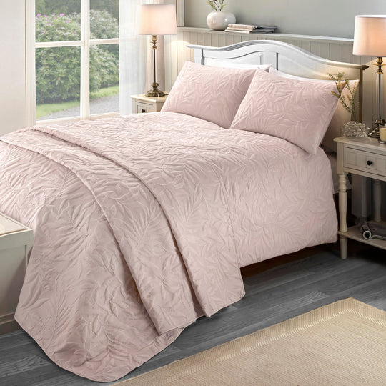 Luana Duvet Cover Set in Blush