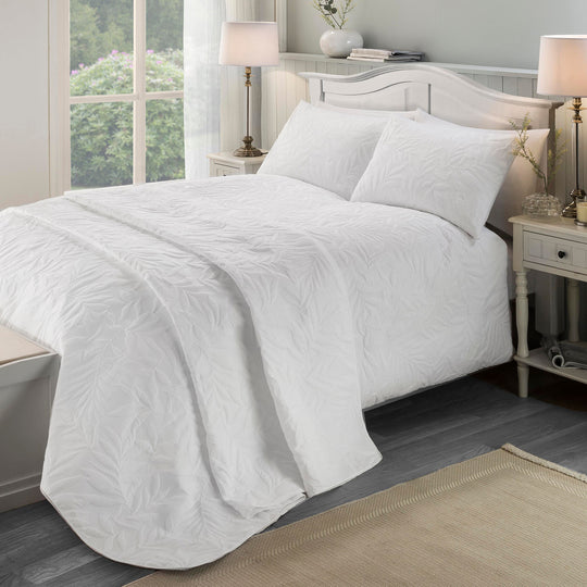 Luana Duvet Cover Set in White