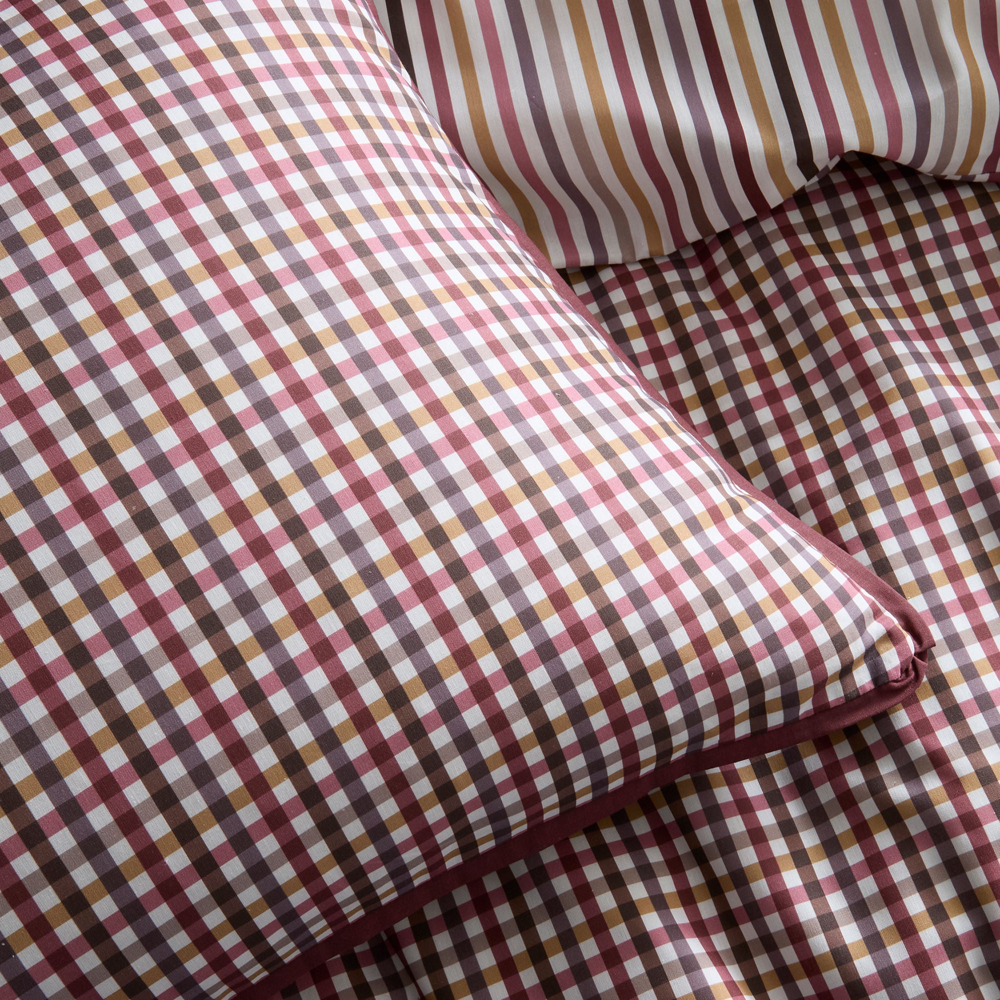 Micro Check Duvet Cover Set in Berry - Duvet Cover Set - Appletree Loft