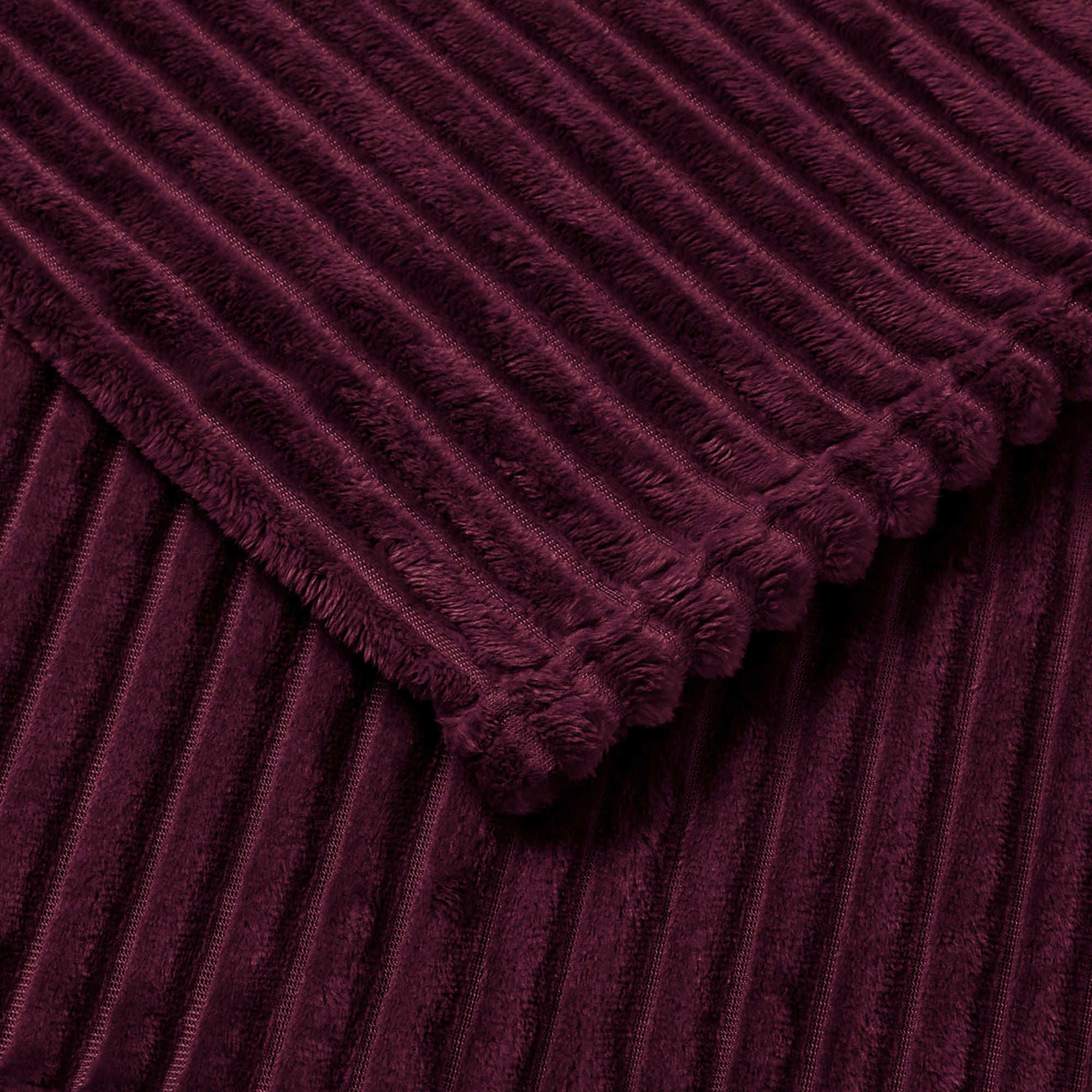 Morritz Bedspread in Burgundy 130 x 180cm