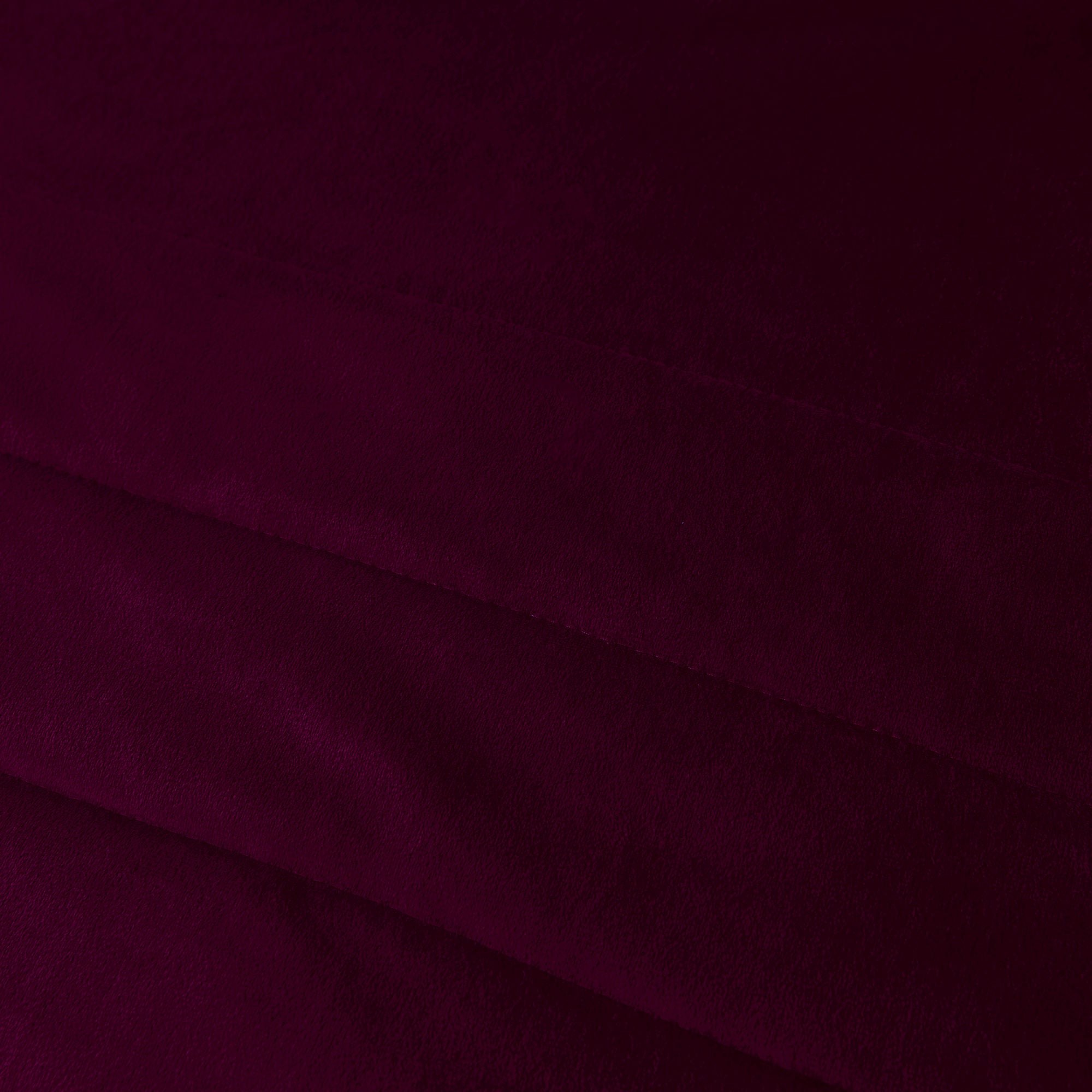 Melanie Bedspread in Berry 150 x 220cm