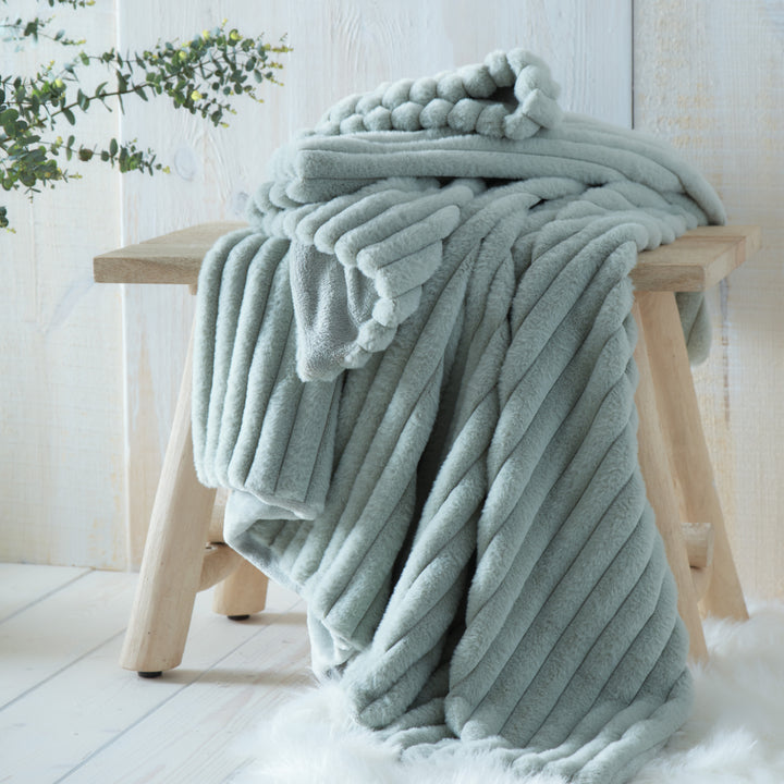 Morritz Throw by Appletree Hygge in Green 130 x 180cm - Throw - Appletree Hygge
