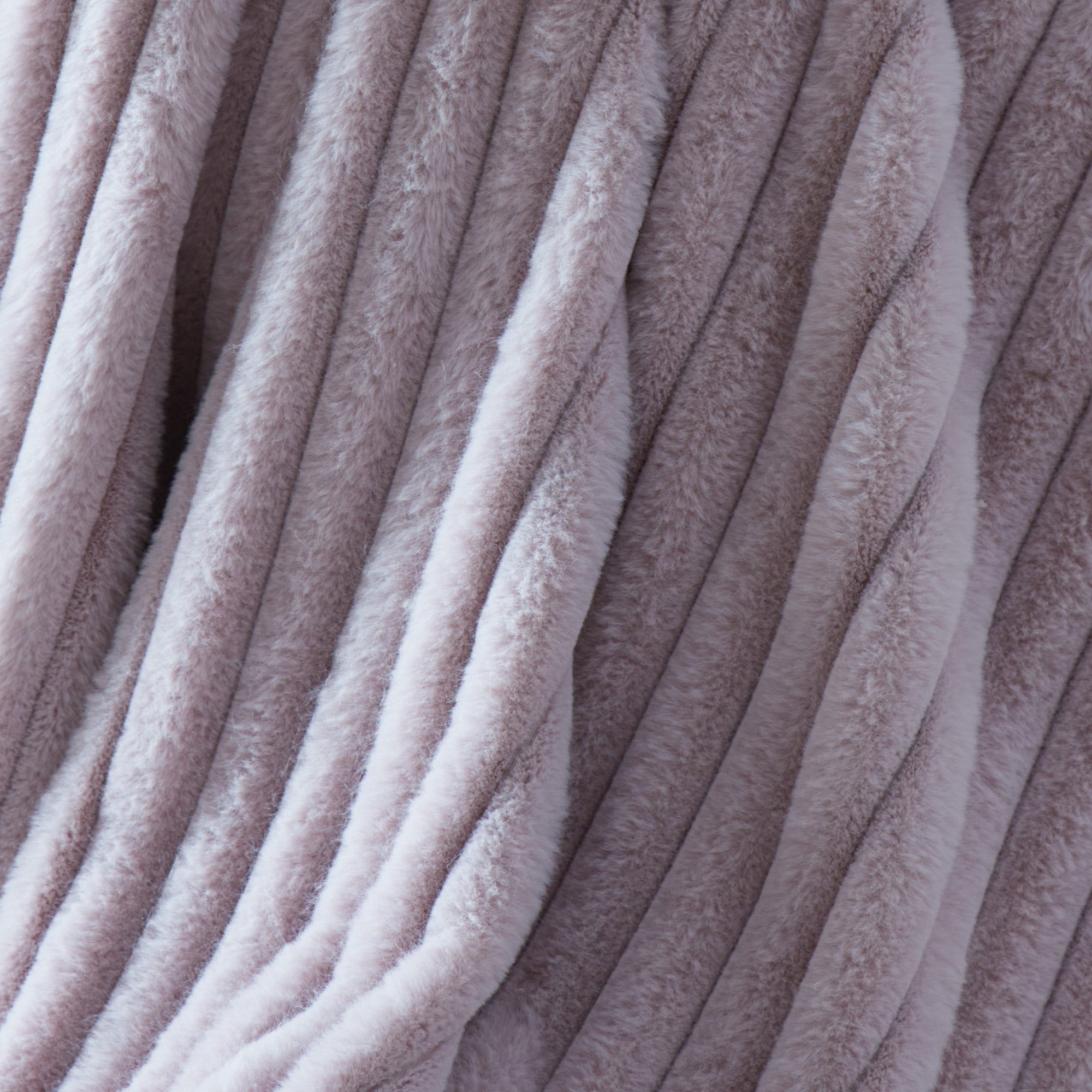 Morritz Throw by Appletree Hygge in Mauve 130 x 180cm - Throw - Appletree Hygge