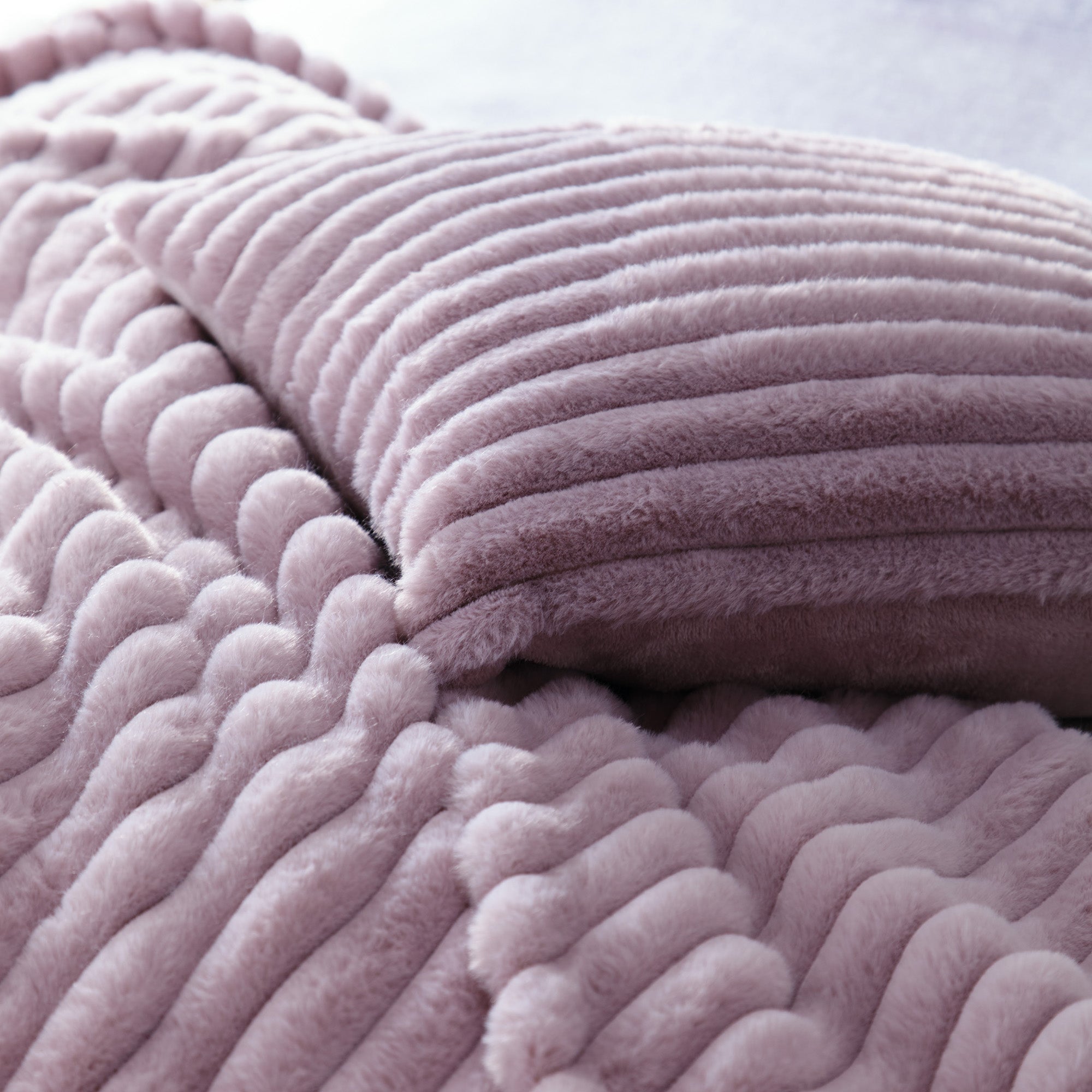 Morritz Throw by Appletree Hygge in Mauve 130 x 180cm - Throw - Appletree Hygge