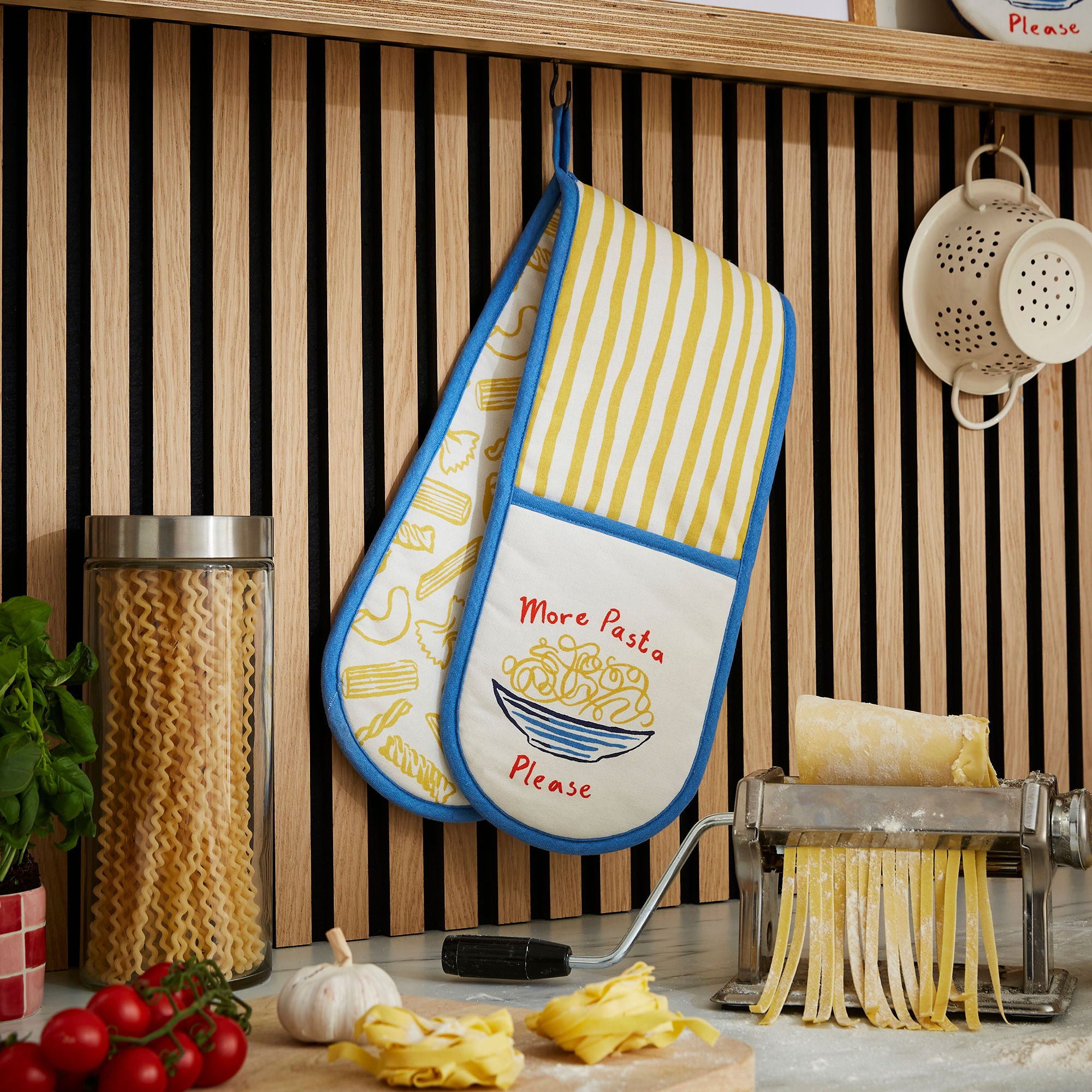 Pasta Lovers Club Double Oven Glove in Yellow - Double Oven Glove - Ulster Weavers