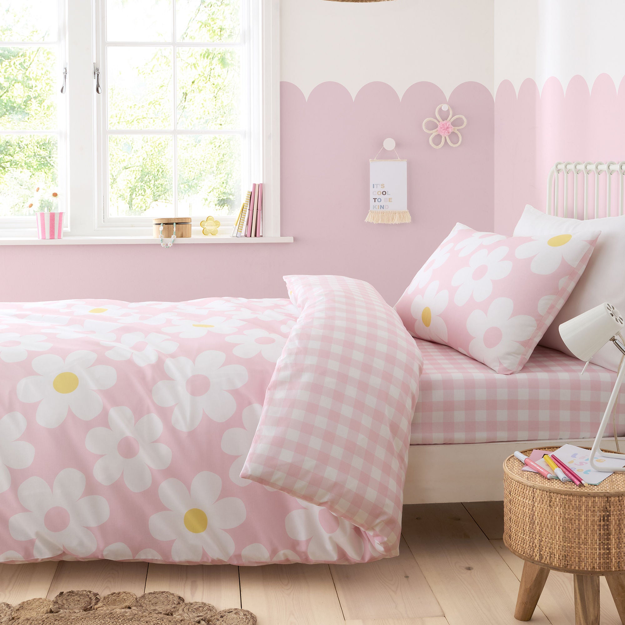 Retro Daisy Duvet Cover Set by Bedlam in Pink - Duvet Cover Set - Bedlam