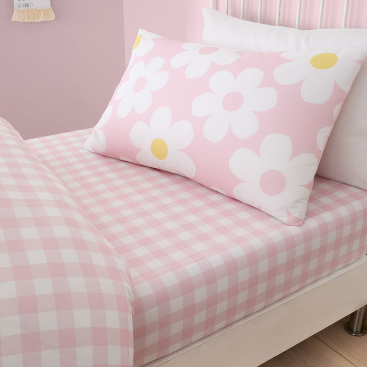 Retro Daisy 25cm Fitted Bed Sheet by Bedlam in Pink