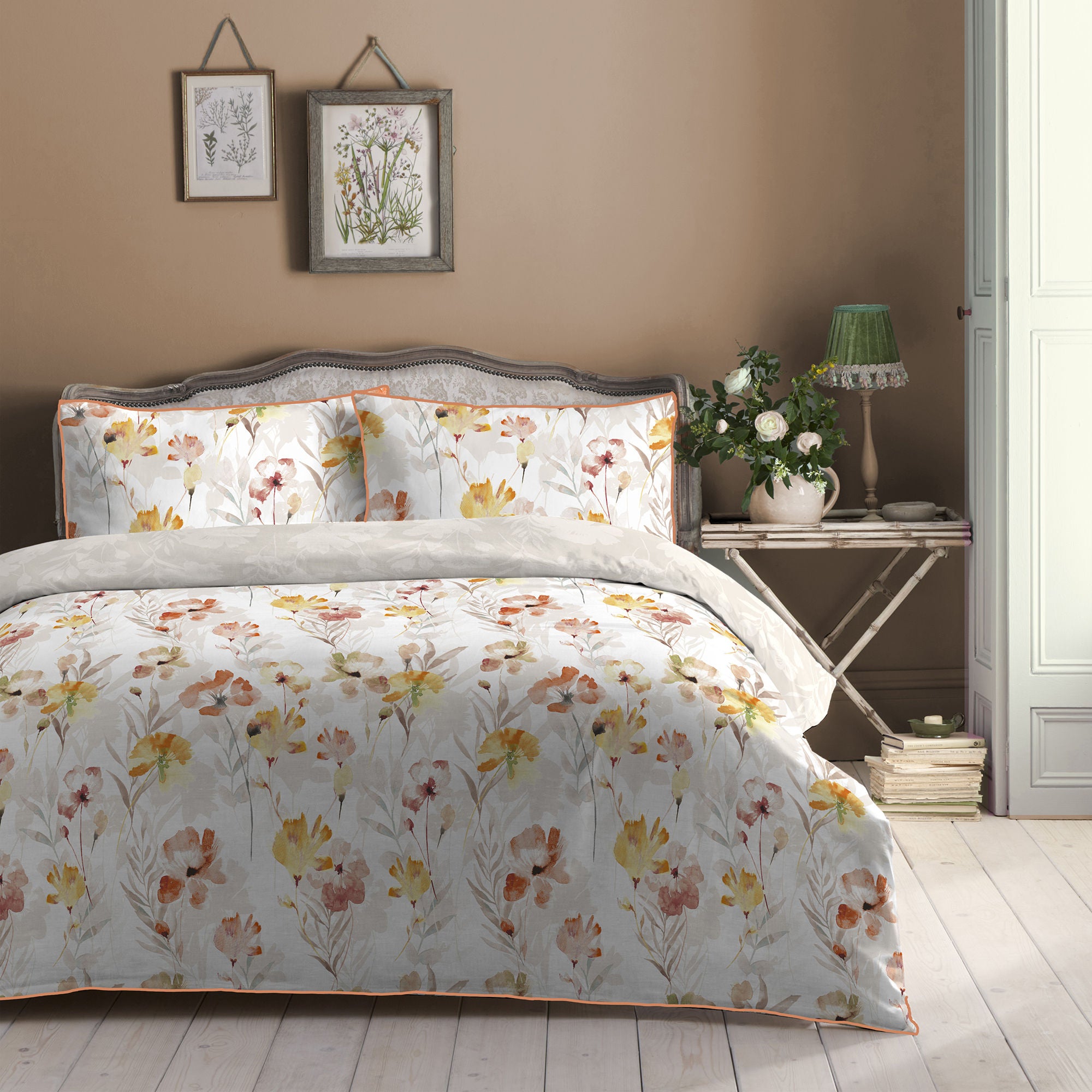 Sienna Duvet Cover Set by Appletree Promo in Gold - Duvet Cover Set - Appletree Promo