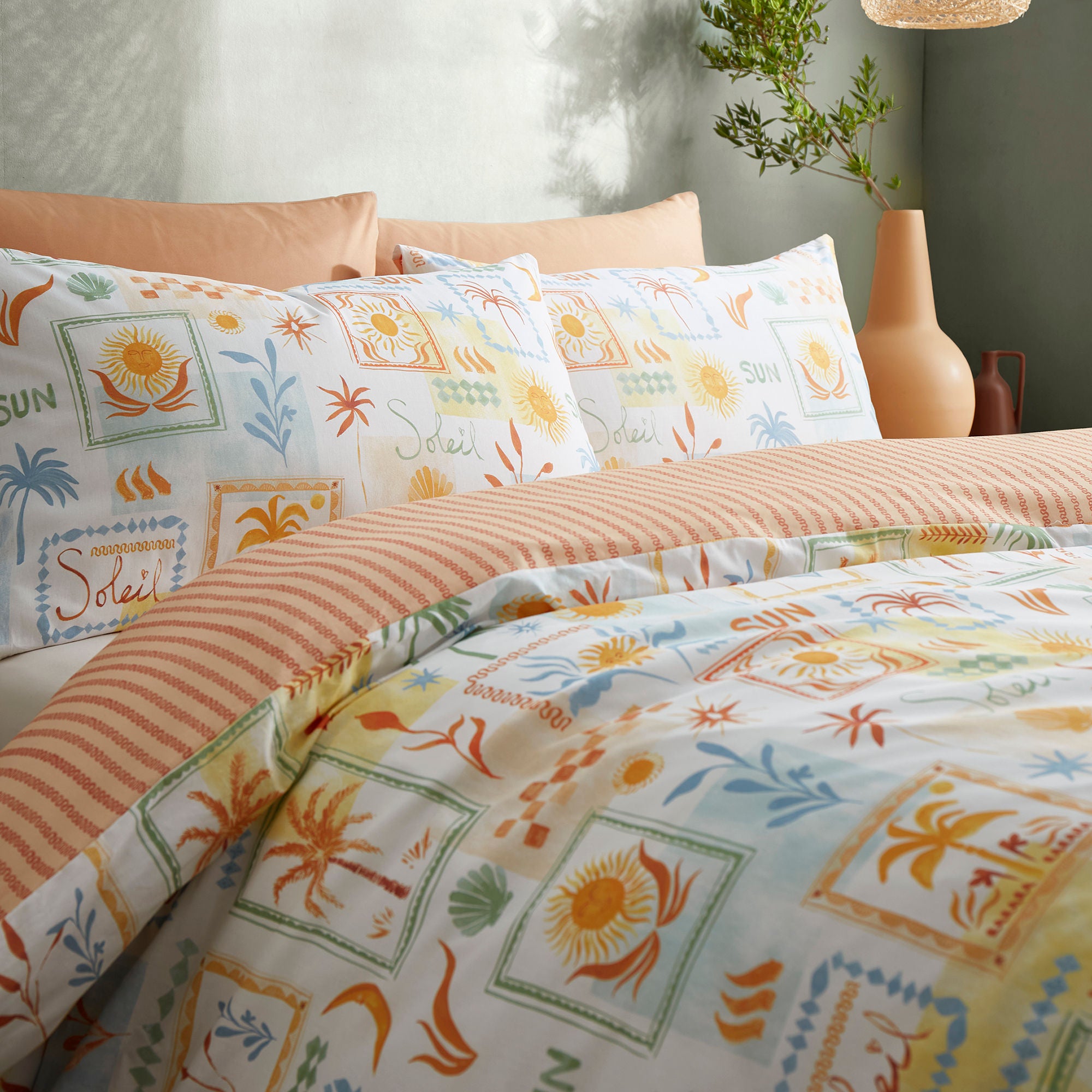 Soleil Duvet Cover Set in Multi - Duvet Cover Set - Fusion