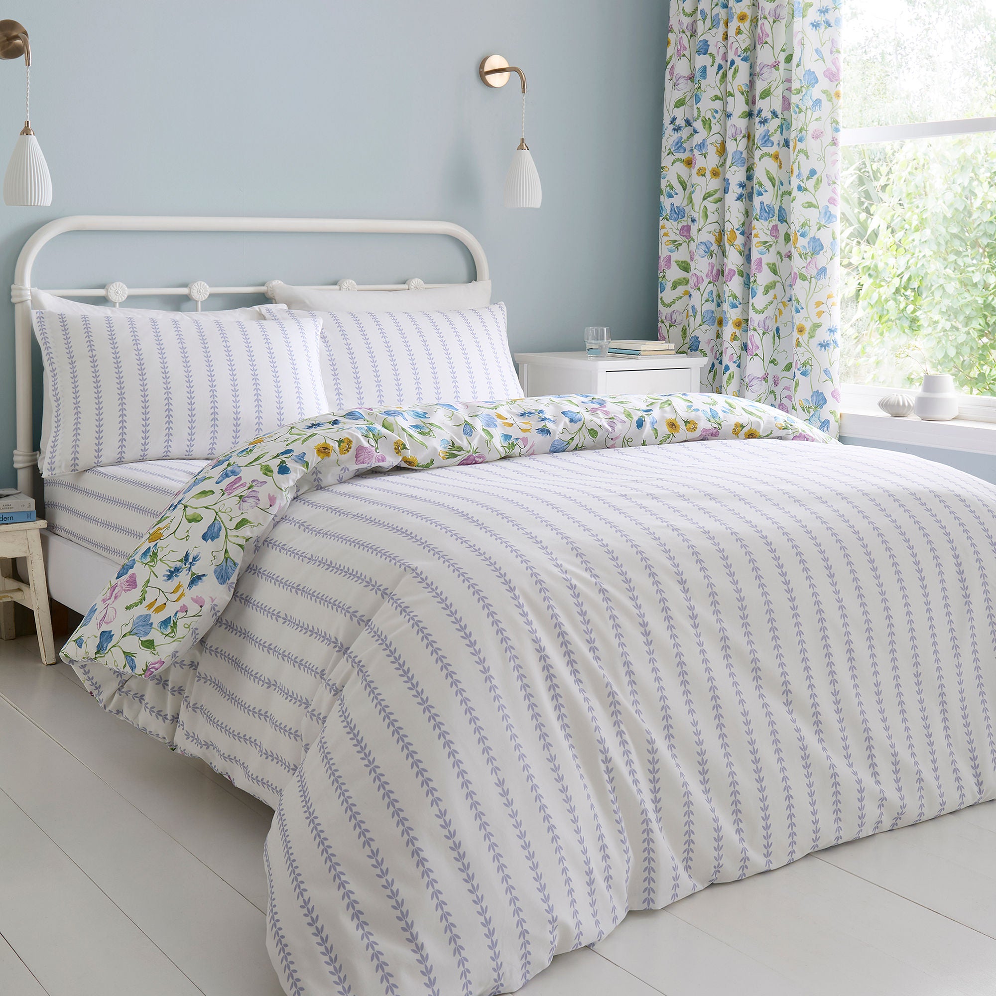 Sweetpea Floral Duvet Cover Set in Lilac - Duvet Cover Set - Dreams & Drapes