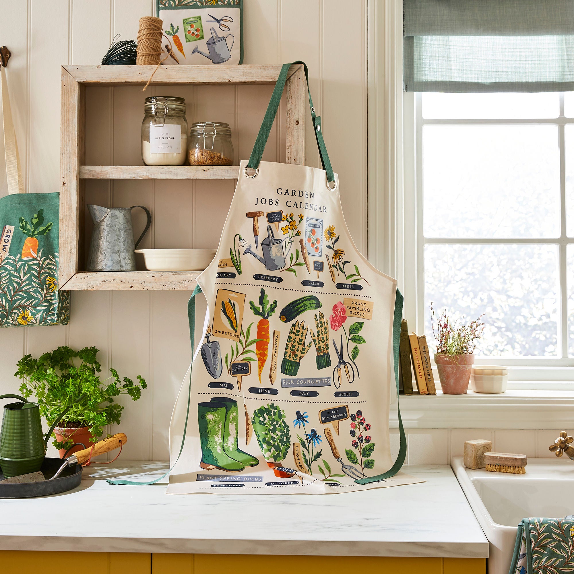 Time to Grow PVC Apron in Green - Apron - Ulster Weavers