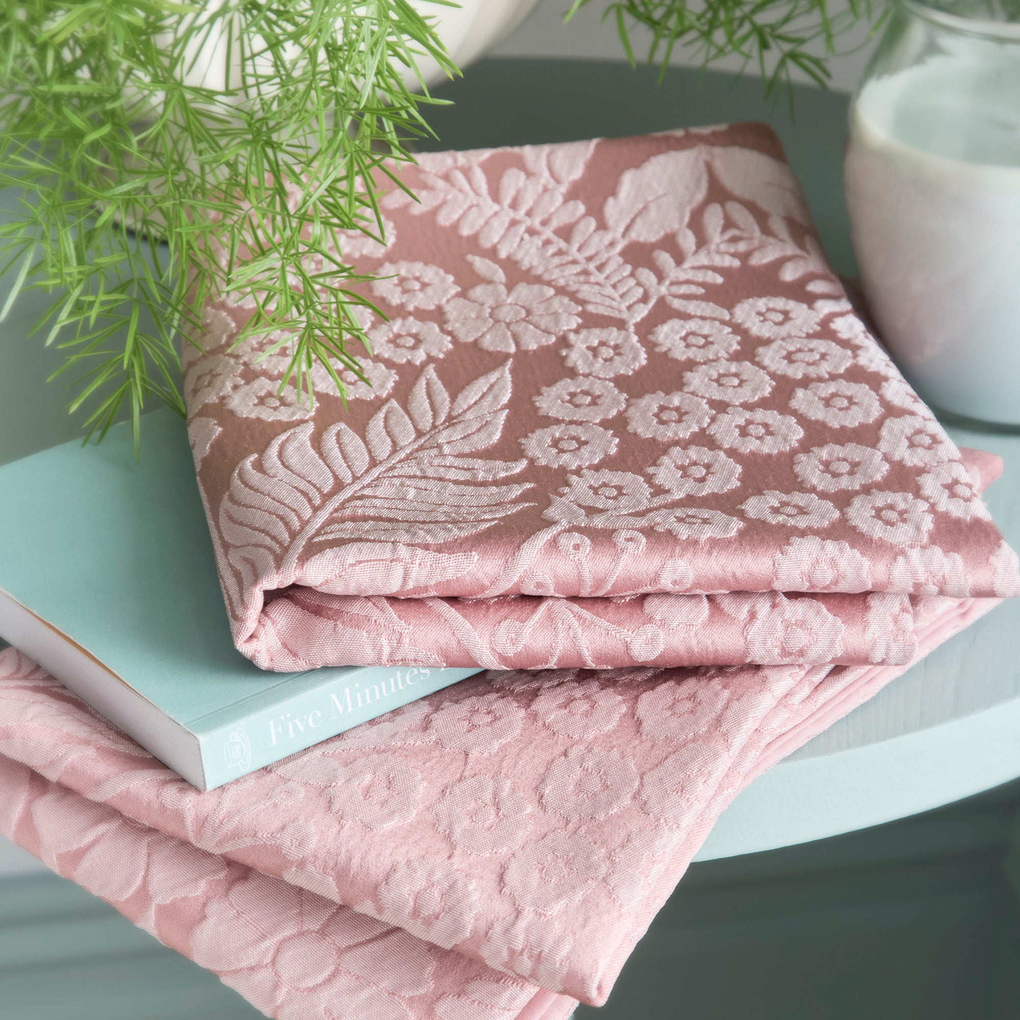 Toria Duvet Cover Set in Blush
