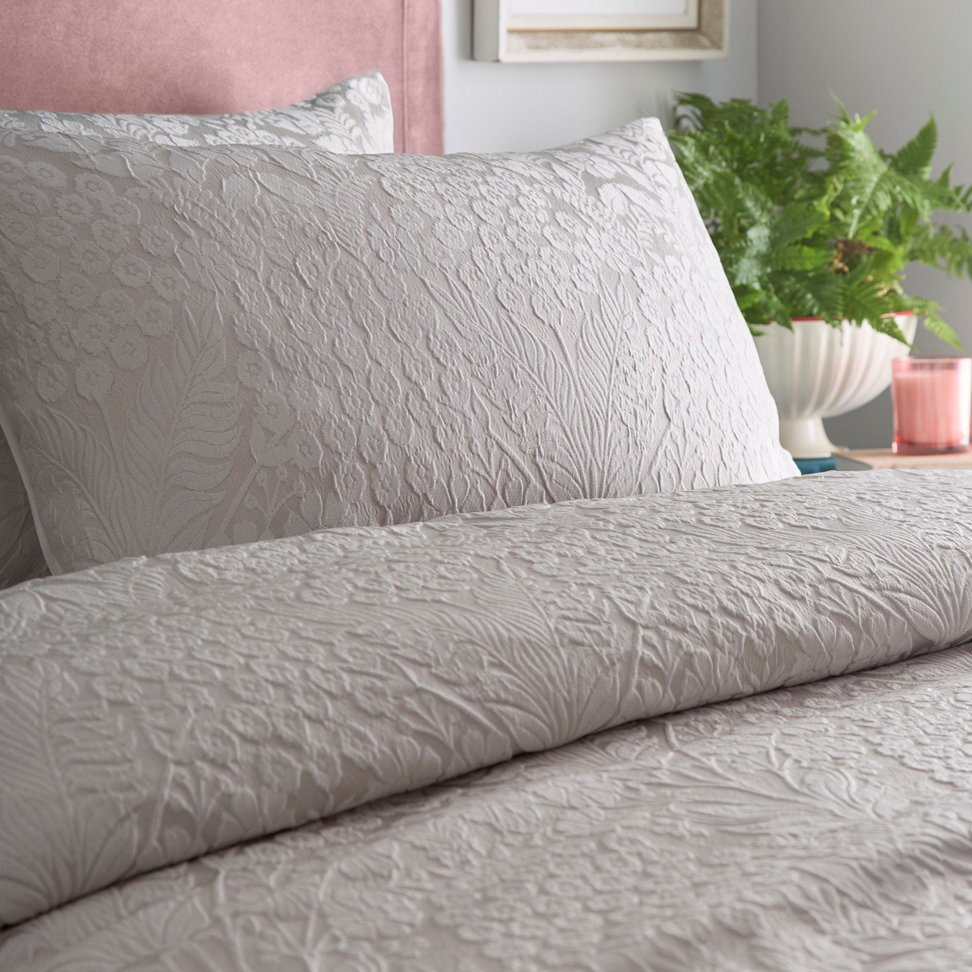 Toria Duvet Cover Set in Stone
