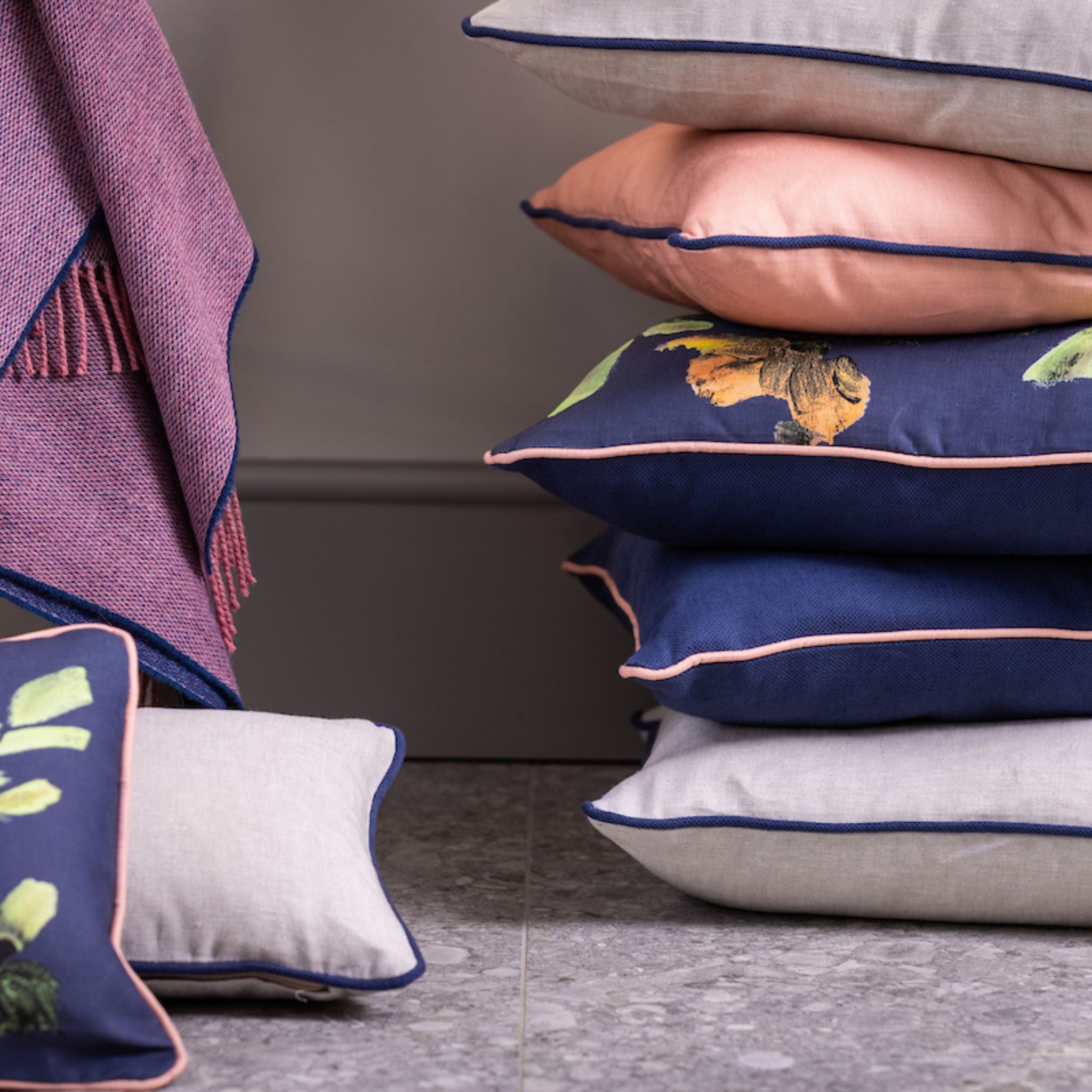 Ulster Weavers Plain Linen Cushion - Hillsborough Floral (50cm x 50cm, Dusty Pink/Navy) -  - Ulster Weavers