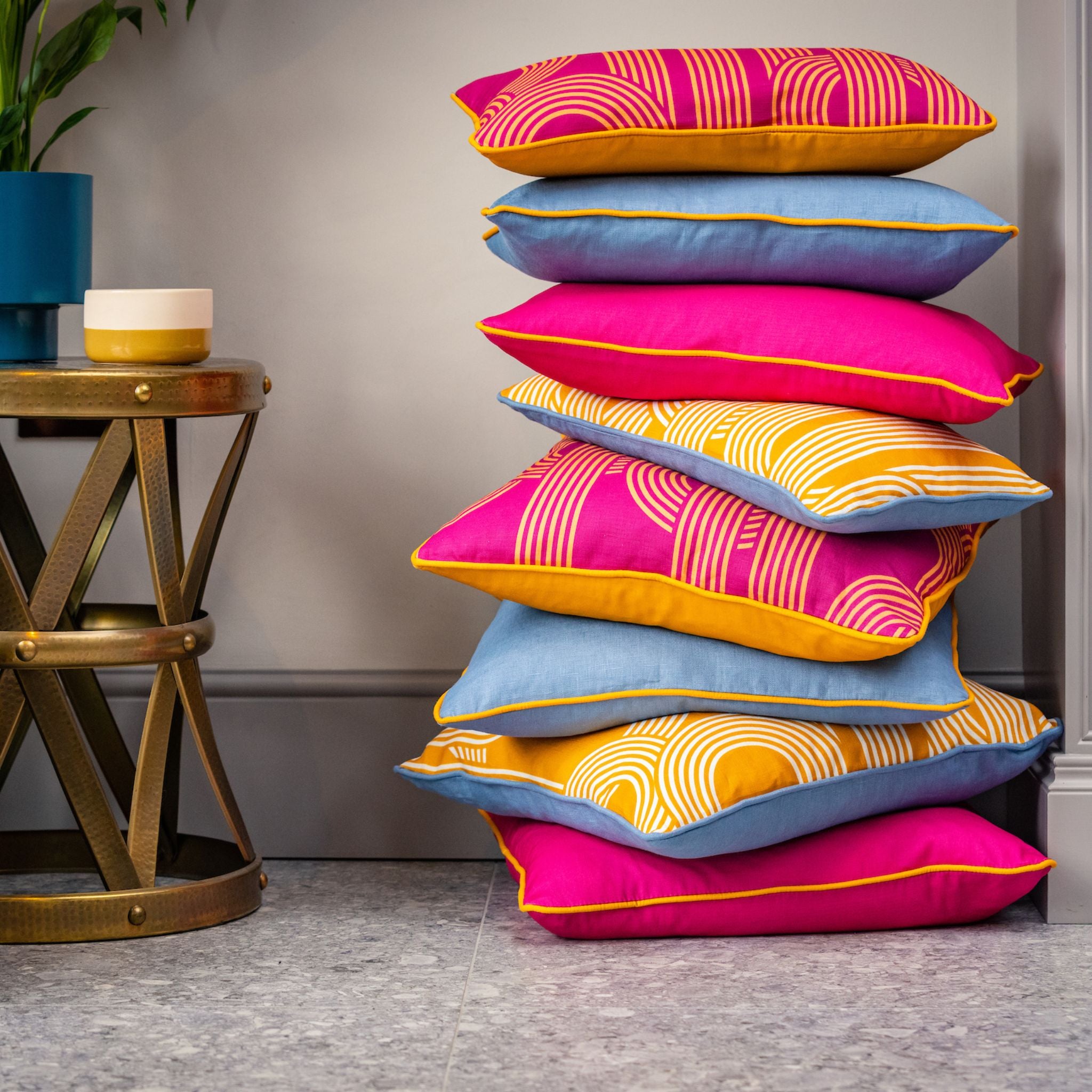 Ulster Weavers Limelight Linen Cushion (50cm x 30cm, Cerise Pink) -  - Ulster Weavers