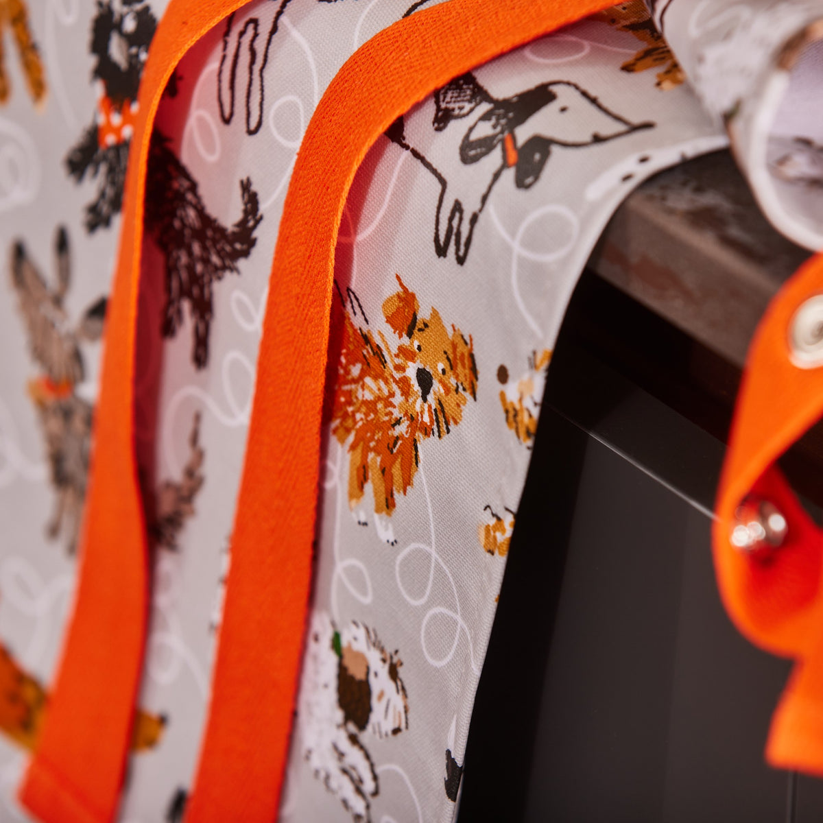 Ulster Weavers Dog Days Apron - PVC/Oilcloth One Size in Grey