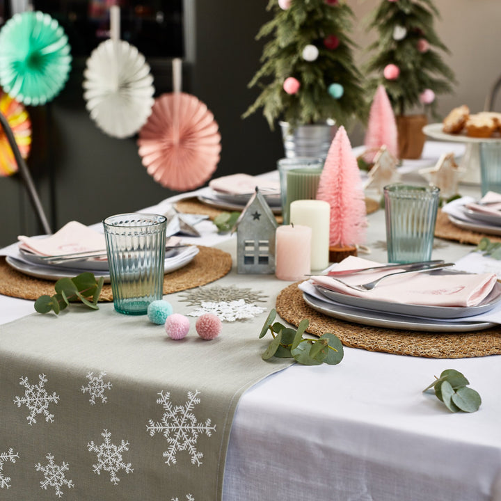 Ulster Weavers 100% Linen 180cm Table Runner - Christmas Snowflake (37 x 180cm, Ice Green) - Table Runner - Ulster Weavers