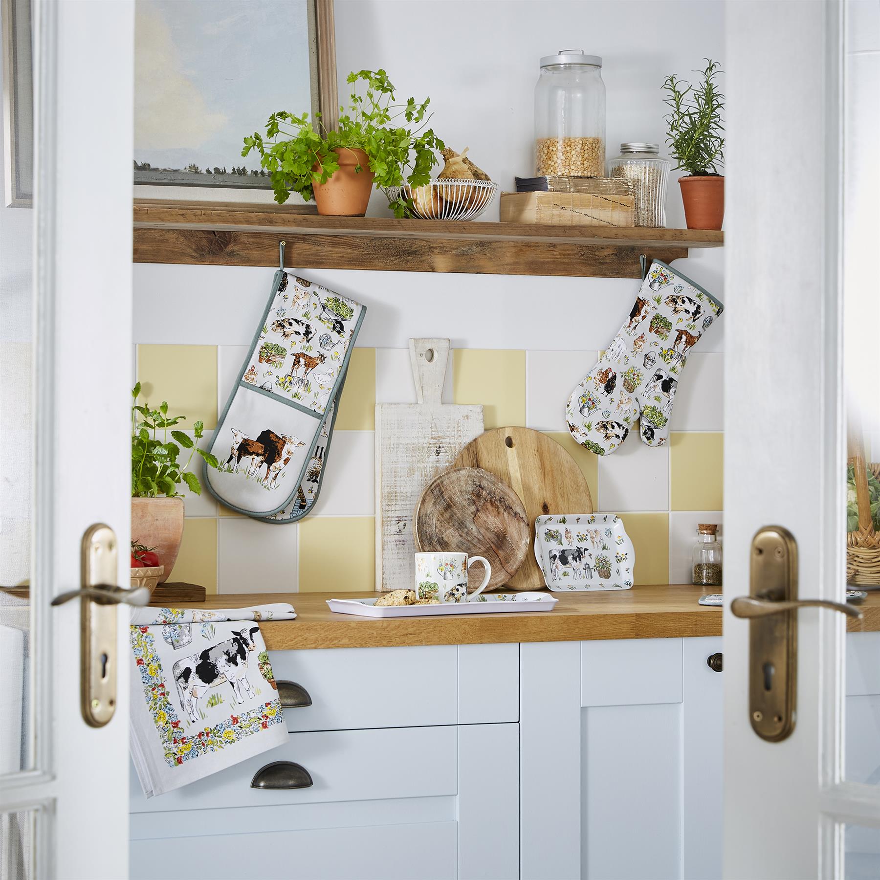 Ulster Weavers Portman Farm Placemat - 4 Pack One Size in Grey - Placemat - Ulster Weavers